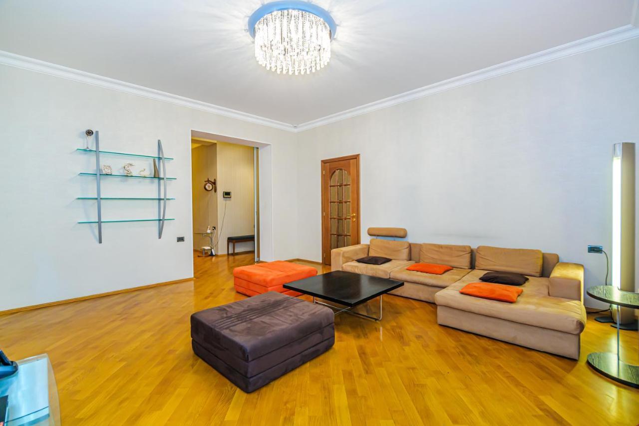 Vip Apartamen Nizami Street Apartment Baku Luaran gambar
